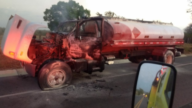 Photo of Camión cisterna se incendió entre San Juan y Calamar