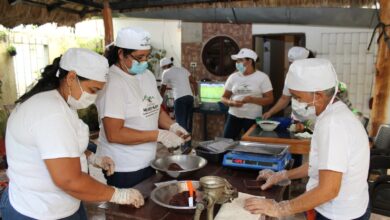 Photo of 7 mujeres campesinas víctimas del conflicto transforman la industria del cacao en Bolívar