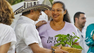 Photo of Campesinos víctimas del conflicto en Bolívar y firmantes de paz de los Montes de María reciben 1.617 hectáreas de tierra en San Juan Nepomuceno