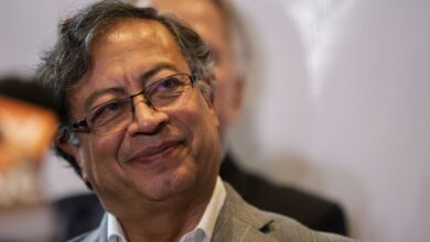 Photo of Aumenta la imagen positiva del presidente Gustavo Petro, según encuesta del CNC