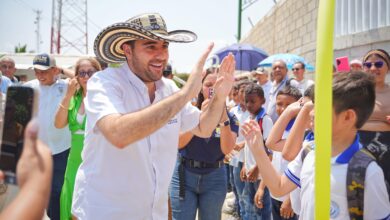 Photo of Gobernador Yamil Arana entregó el megacolegio de Córdoba, Bolívar
