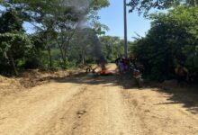 Photo of Protesta en San Juan: trabajadores denuncian dos meses sin salario en obra de alcantarillado